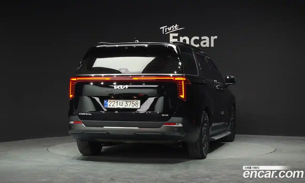 Kia Canival 2024 1.6 Автомат в Москве № 131743, фото 11