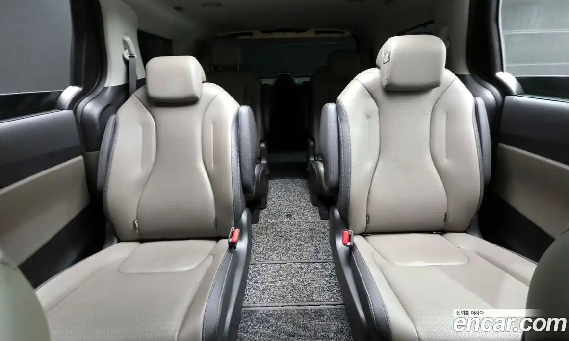 Kia Canival 2024 1.6 Автомат в Москве № 131743, фото 6