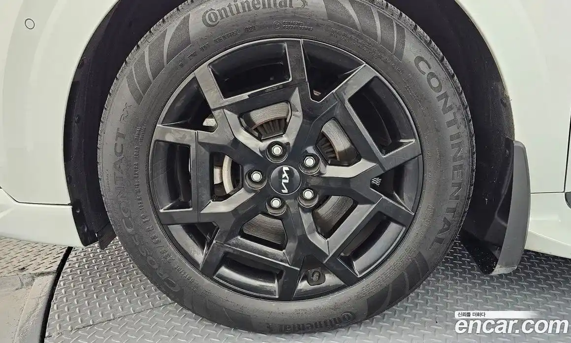 Kia Canival 2023 3.5 Автомат в Москве № 133777, фото 14