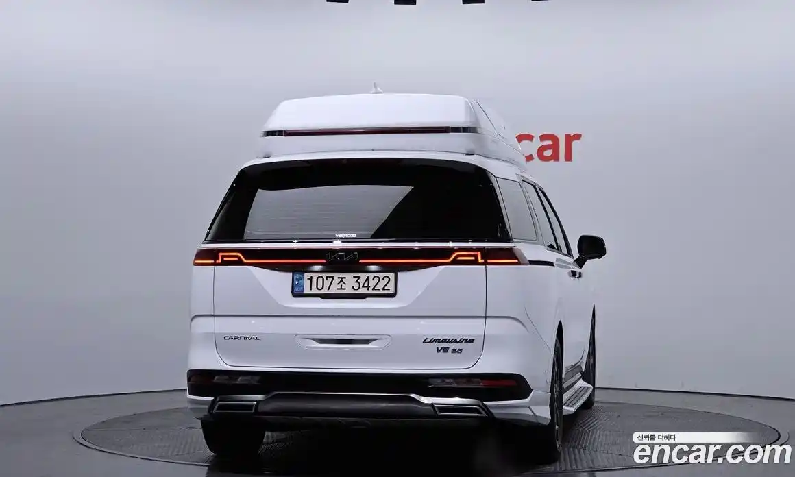 Kia Canival 2023 3.5 Автомат в Москве № 133777, фото 15