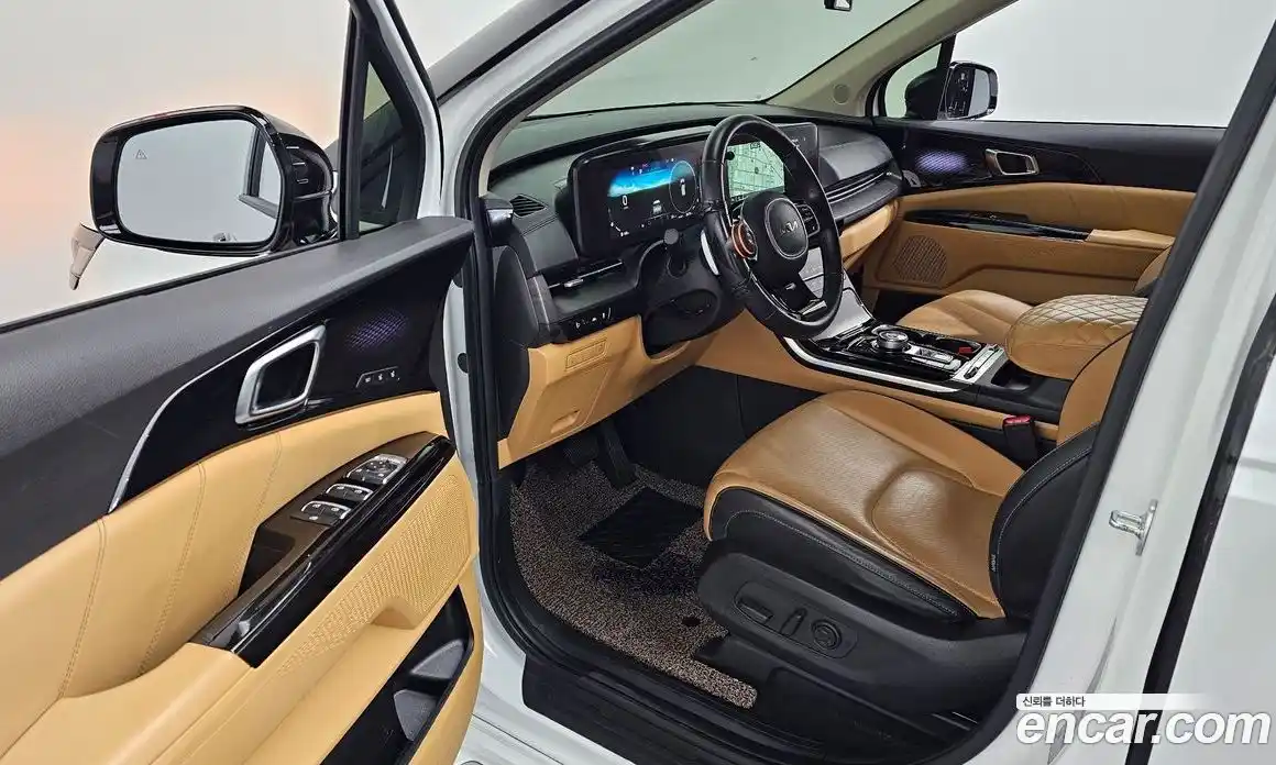 Kia Canival 2023 3.5 Автомат в Москве № 133777, фото 3