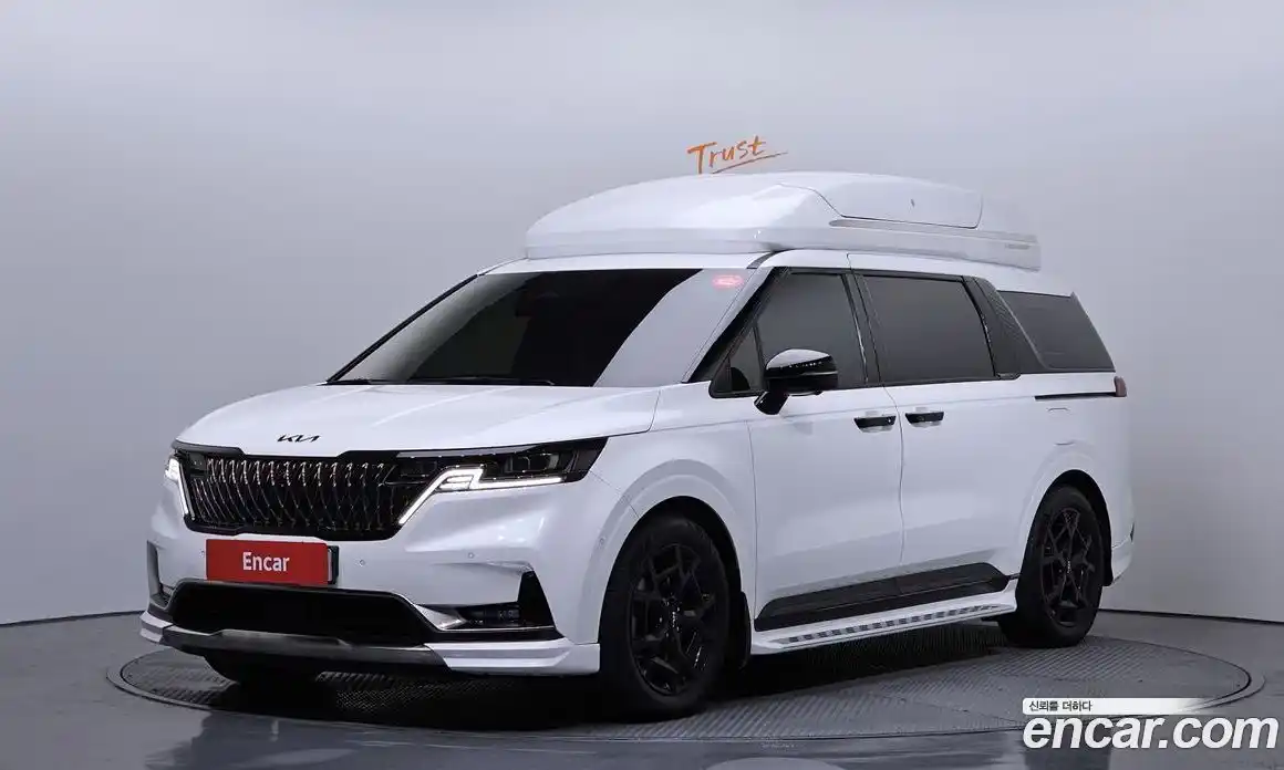 Kia Canival 2023 3.5 Автомат в Москве № 133777, фото 9