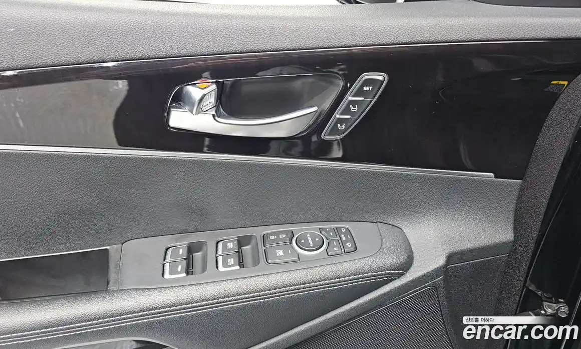 Kia Sorento 2018 2.2 Автомат в Москве № 134027, фото 4