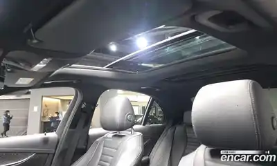 Mercedes-Benz E-Class, 2022