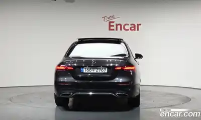Mercedes-Benz E-Class 2022 2.0 Автомат в Москве № 136561, миниатюра 9