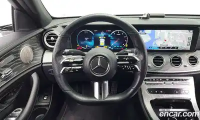 Mercedes-Benz E-Class 2021 2.0 Автомат в Москве № 137470, миниатюра 4