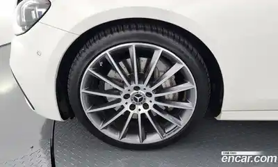 Mercedes-Benz E-Class 2021 2.0 Автомат в Москве № 137470, миниатюра 9