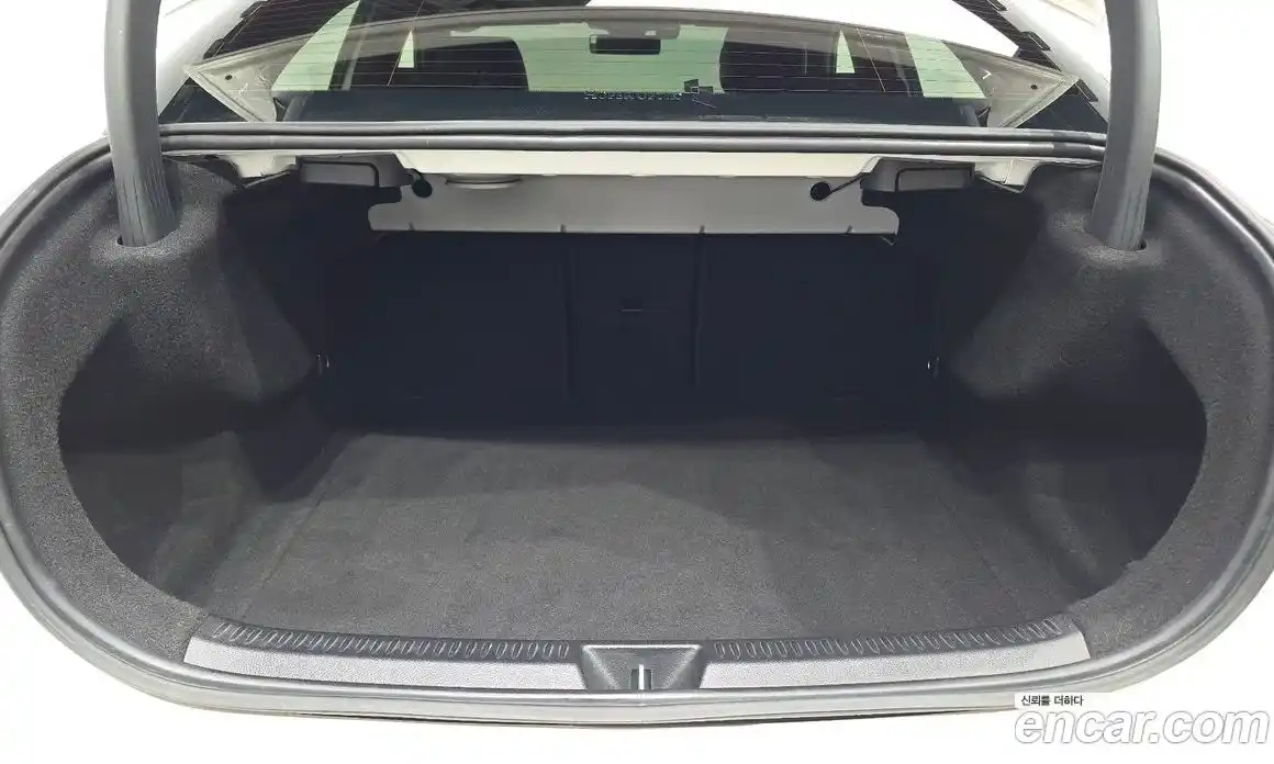 Mercedes-Benz A-Class 2020 2.0 Автомат в Москве № 142150, фото 20