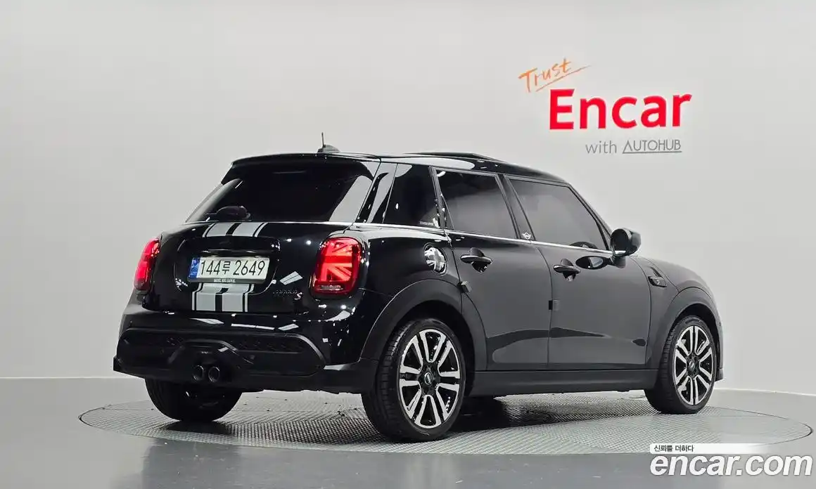 Mini Cooper 2024 2.0 Автомат в Москве № 142298, фото 14