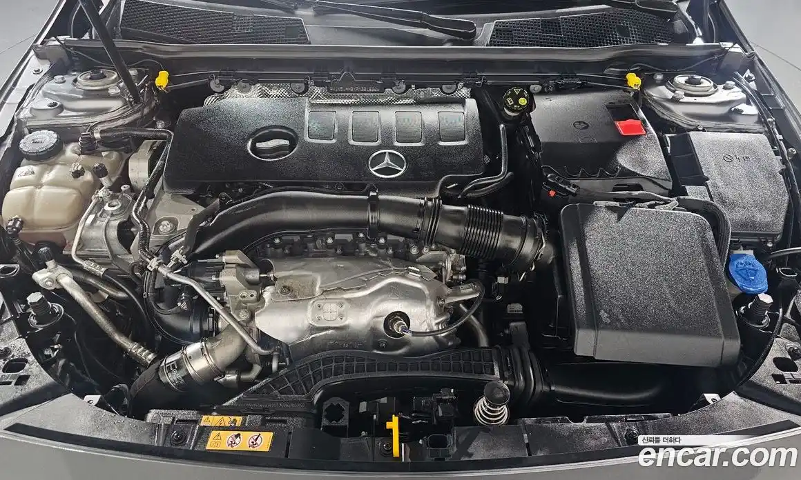 Mercedes-Benz CLA-Class 2023 2.0 Автомат в Москве № 143800, фото 9