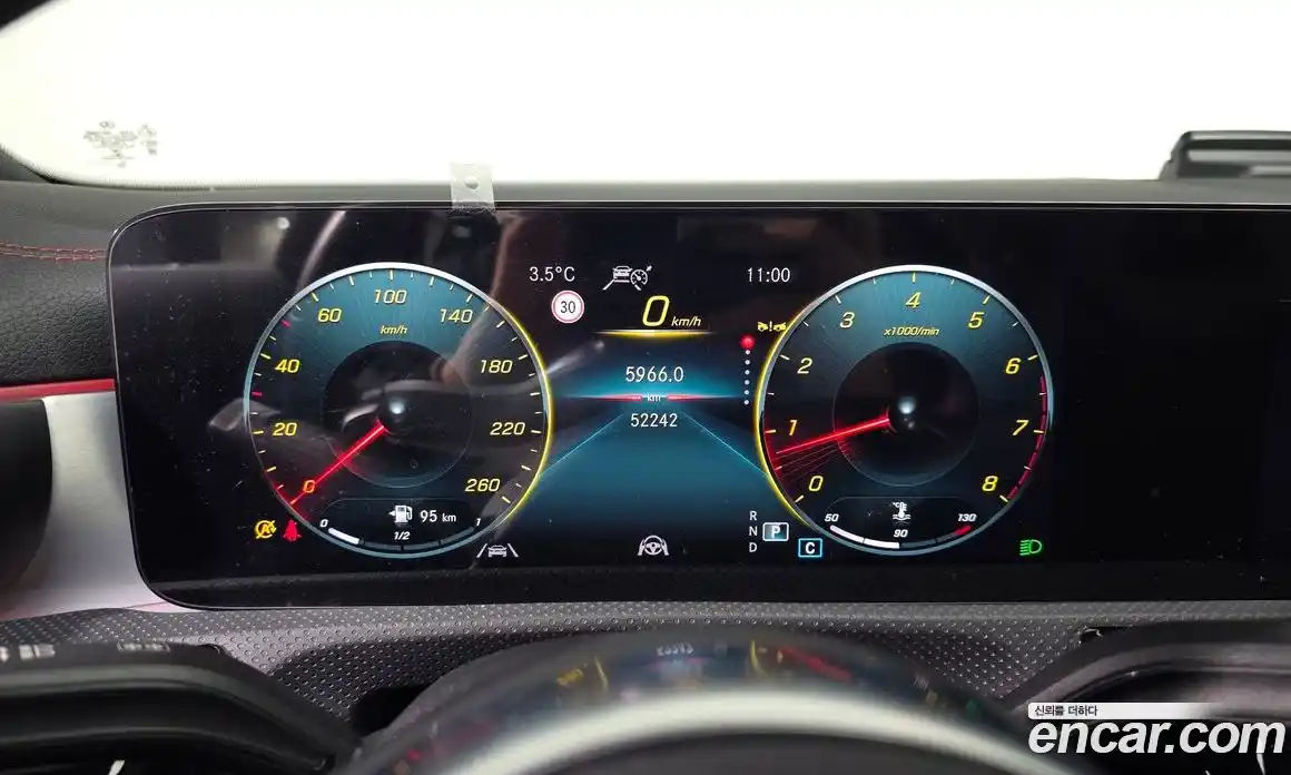 Mercedes-Benz CLA-Class 2023 2.0 Автомат в Москве № 143800, фото 10