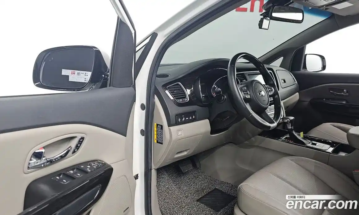 Kia Canival 2020 3.3 Автомат в Москве № 15058, фото 11