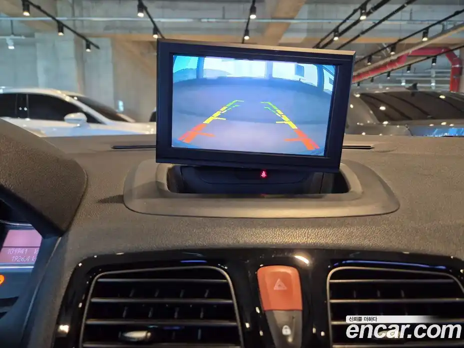 Renault SM3 2016 1.6 Автомат в Москве № 152879, фото 16