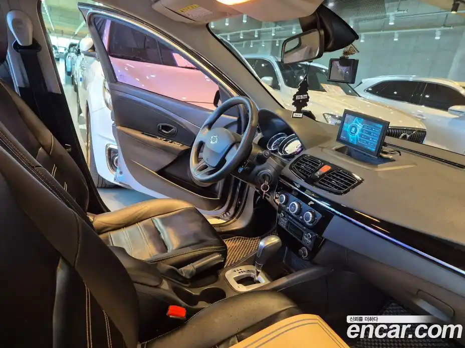 Renault SM3 2016 1.6 Автомат в Москве № 152879, фото 20