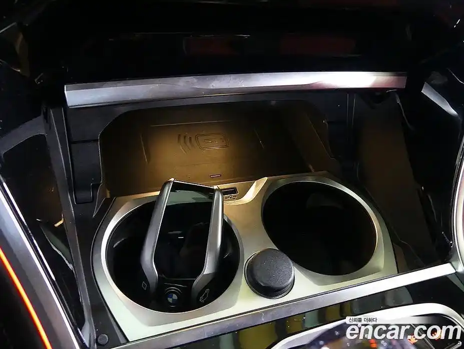 BMW 8-Series 2023 4.4 Автомат в Москве № 154050, фото 15