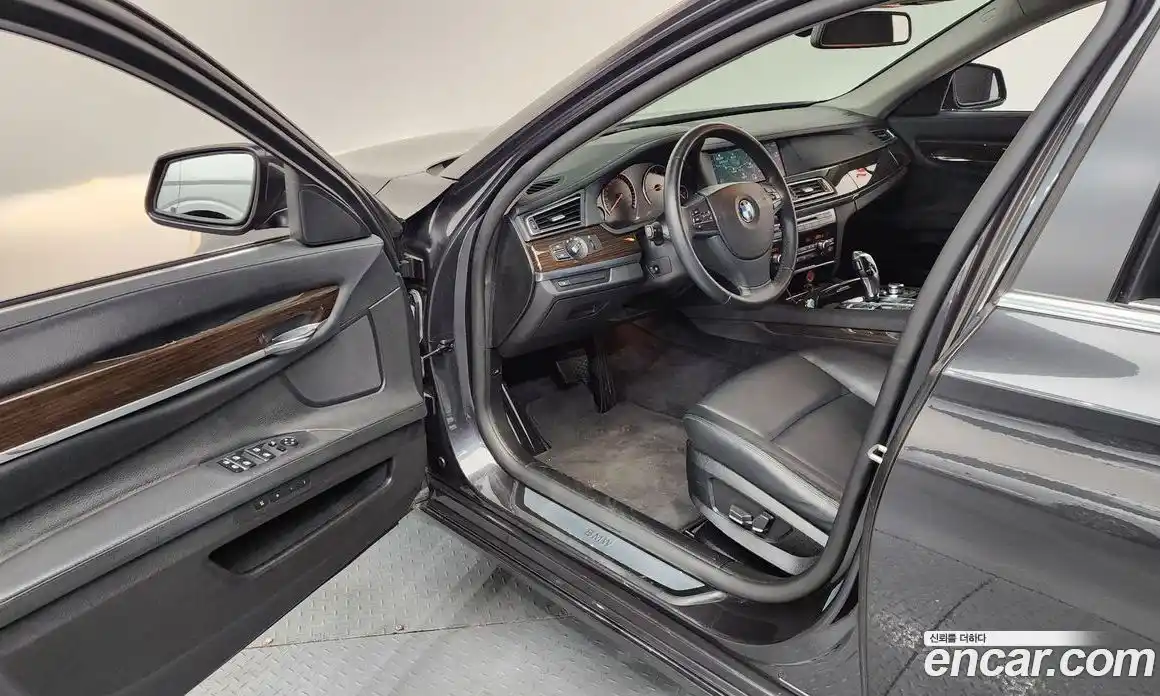 BMW 7-Series 2011 3.0 Автомат в Москве № 157396, фото 10