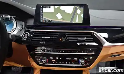 BMW 5-Series 2018 2.0 Автомат в Москве № 157836, миниатюра 10