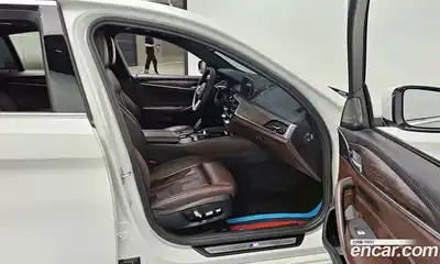 BMW 5-Series 2020 2.0 Автомат в Москве № 158381, миниатюра 4