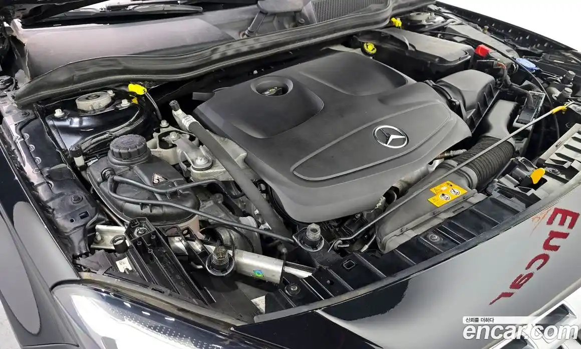 Mercedes-Benz GLA-Class 2019 2.0 Автомат в Москве № 160703, фото 13