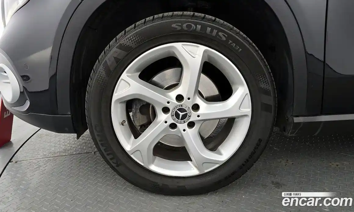 Mercedes-Benz GLA-Class 2019 2.0 Автомат в Москве № 160703, фото 6