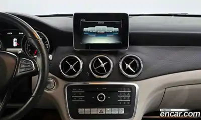 Mercedes-Benz GLA-Class 2019 2.0 Автомат в Москве № 160703, миниатюра 10