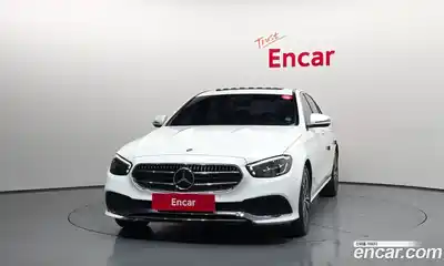 Mercedes-Benz E-Class 2021 2.0 Автомат в Москве № 161160, миниатюра 3