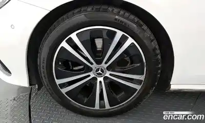 Mercedes-Benz E-Class 2021 2.0 Автомат в Москве № 161160, миниатюра 5