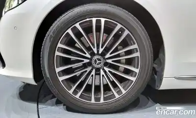 Mercedes-Benz S-Class 2022 2.9 Автомат в Москве № 161572, миниатюра 3