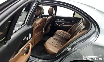 Mercedes-Benz E-Class 2018 2.0 Автомат в Москве № 161970, миниатюра 12