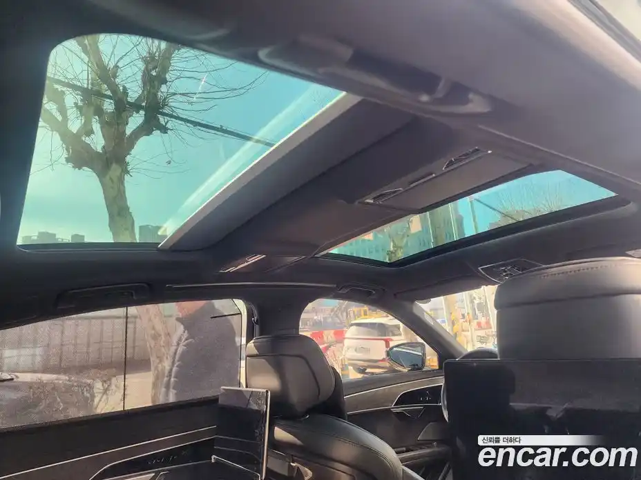 Audi A8 2023 3.0 Автомат в Москве № 163955, фото 11