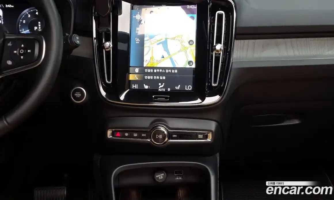 Volvo XC40 2021 2.0 Автомат в Москве № 164176, фото 14