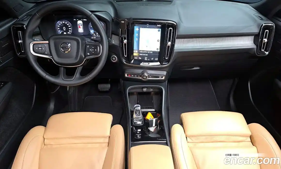 Volvo XC40 2021 2.0 Автомат в Москве № 164176, фото 7