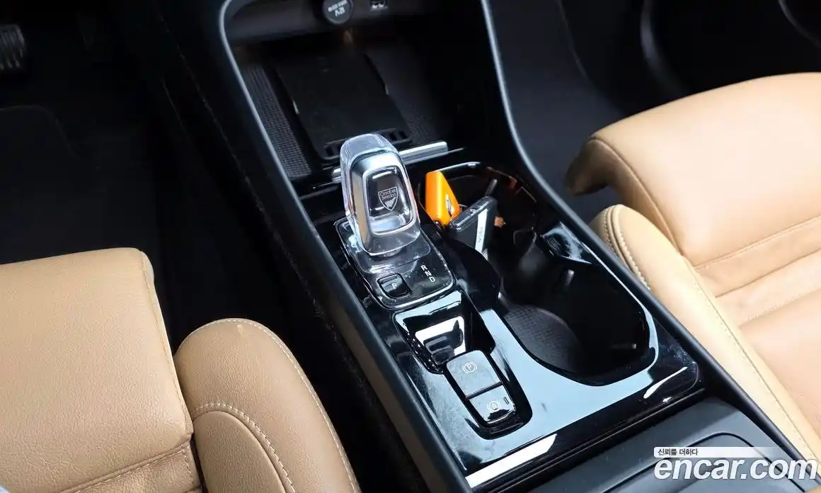 Volvo XC40 2021 2.0 Автомат в Москве № 164176, фото 9