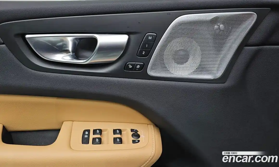 Volvo XC60 2024 2.0 Автомат в Москве № 164302, фото 17