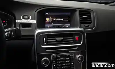 Volvo S60 2015 2.0 Автомат в Москве № 164594, миниатюра 9