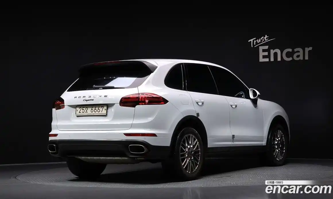 Porsche Cayenne 2015 3.0 Автомат в Москве № 164961, фото 17