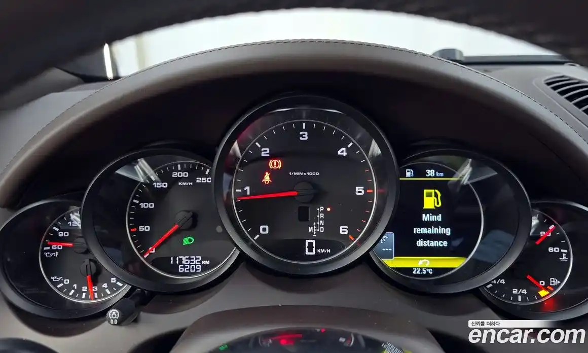 Porsche Cayenne 2015 3.0 Автомат в Москве № 164961, фото 18