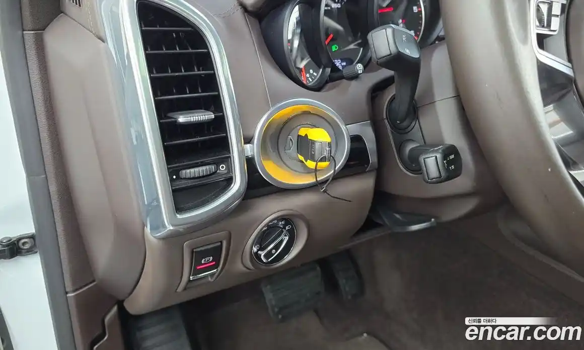 Porsche Cayenne 2015 3.0 Автомат в Москве № 164961, фото 6