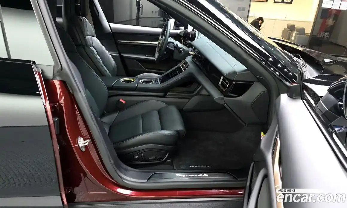 Porsche Taycan 2022 0.1 Автомат в Москве № 165046, фото 14