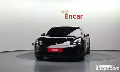 Porsche Taycan 2022 0.1 Автомат в Москве № 165046, миниатюра 3