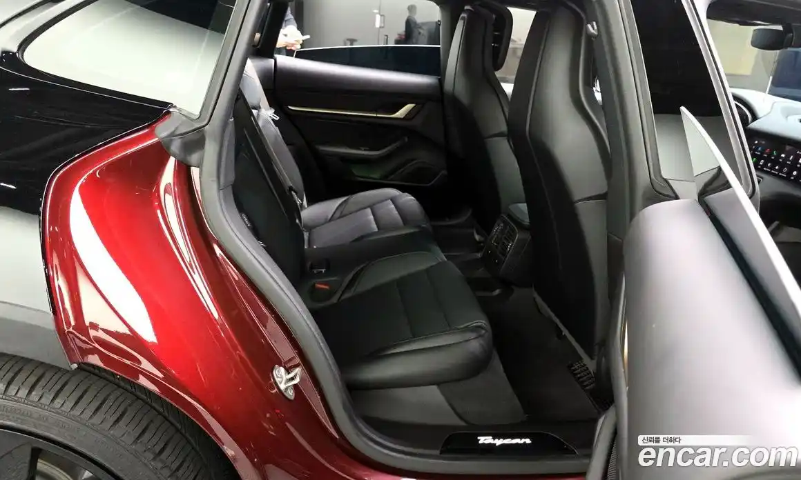 Porsche Taycan 2022 0.1 Автомат в Москве № 165046, фото 6