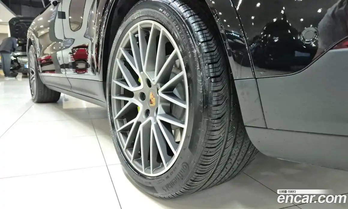 Porsche Cayenne 2023 3.0 Автомат в Москве № 165101, фото 20