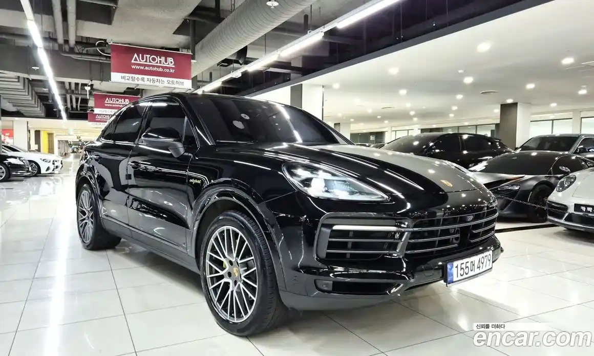 Porsche Cayenne 2023 3.0 Автомат в Москве № 165101, фото 2