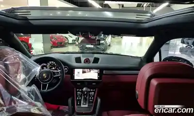 Porsche Cayenne 2023 3.0 Автомат в Москве № 165101, миниатюра 7