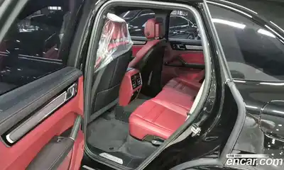 Porsche Cayenne 2023 3.0 Автомат в Москве № 165101, миниатюра 9