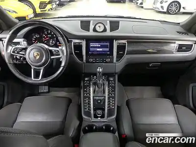 Porsche Macan 2018 3.0 Автомат в Москве № 165321, миниатюра 11