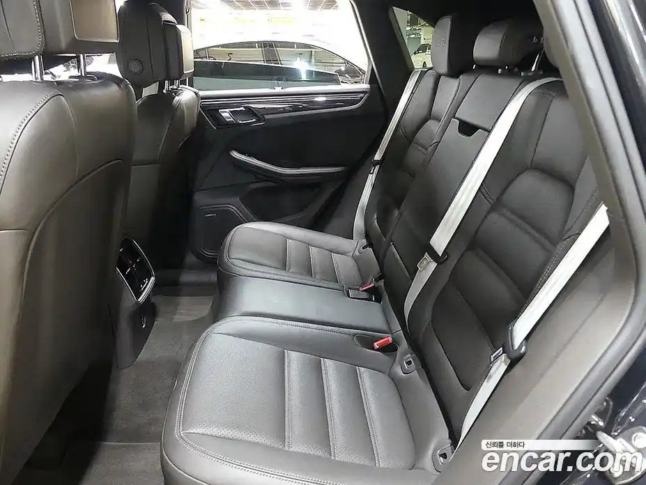 Porsche Macan 2018 3.0 Автомат в Москве № 165321, фото 18