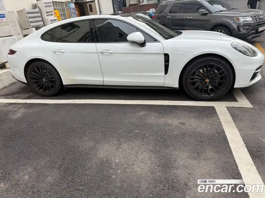 Porsche Panamera 2018 3.0 Автомат в Москве № 165916, фото 4