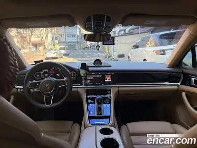 Porsche Panamera 2018 3.0 Автомат в Москве № 165916, миниатюра 6