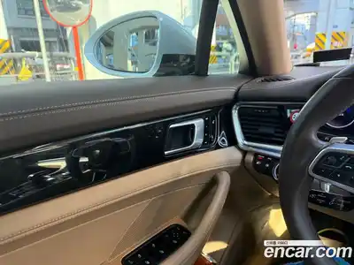 Porsche Panamera 2018 3.0 Автомат в Москве № 165916, миниатюра 9